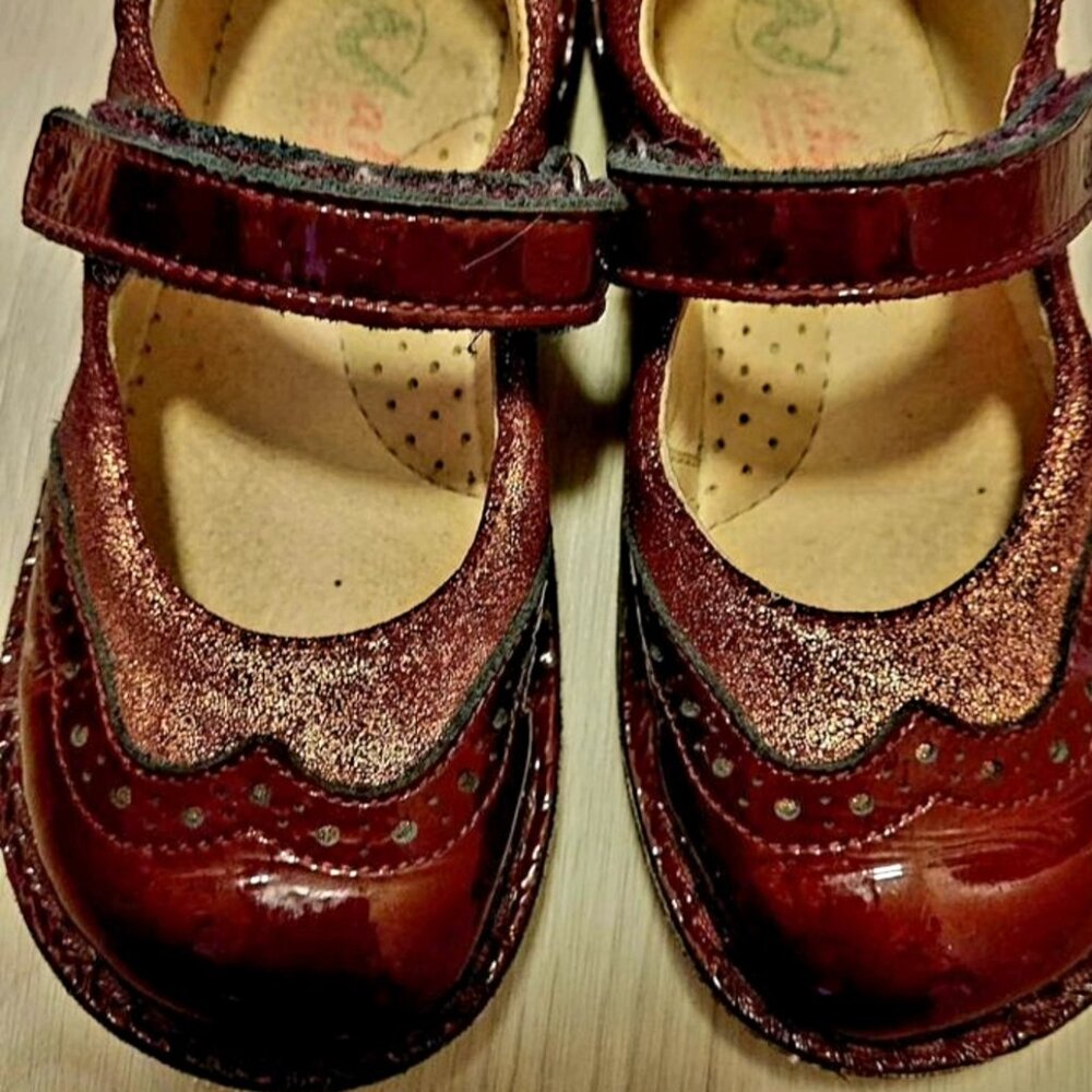 Naturino Girls' Patent Leather Mary Jane Shoes Size 26 (US 9)